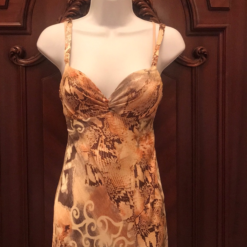 Gown dress